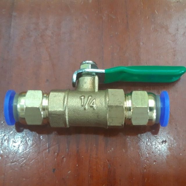 Van khóa đồng 8mm RY (tay gạt xanh) dùng cho hệ thống phun sương, hệ thống dẫn khí