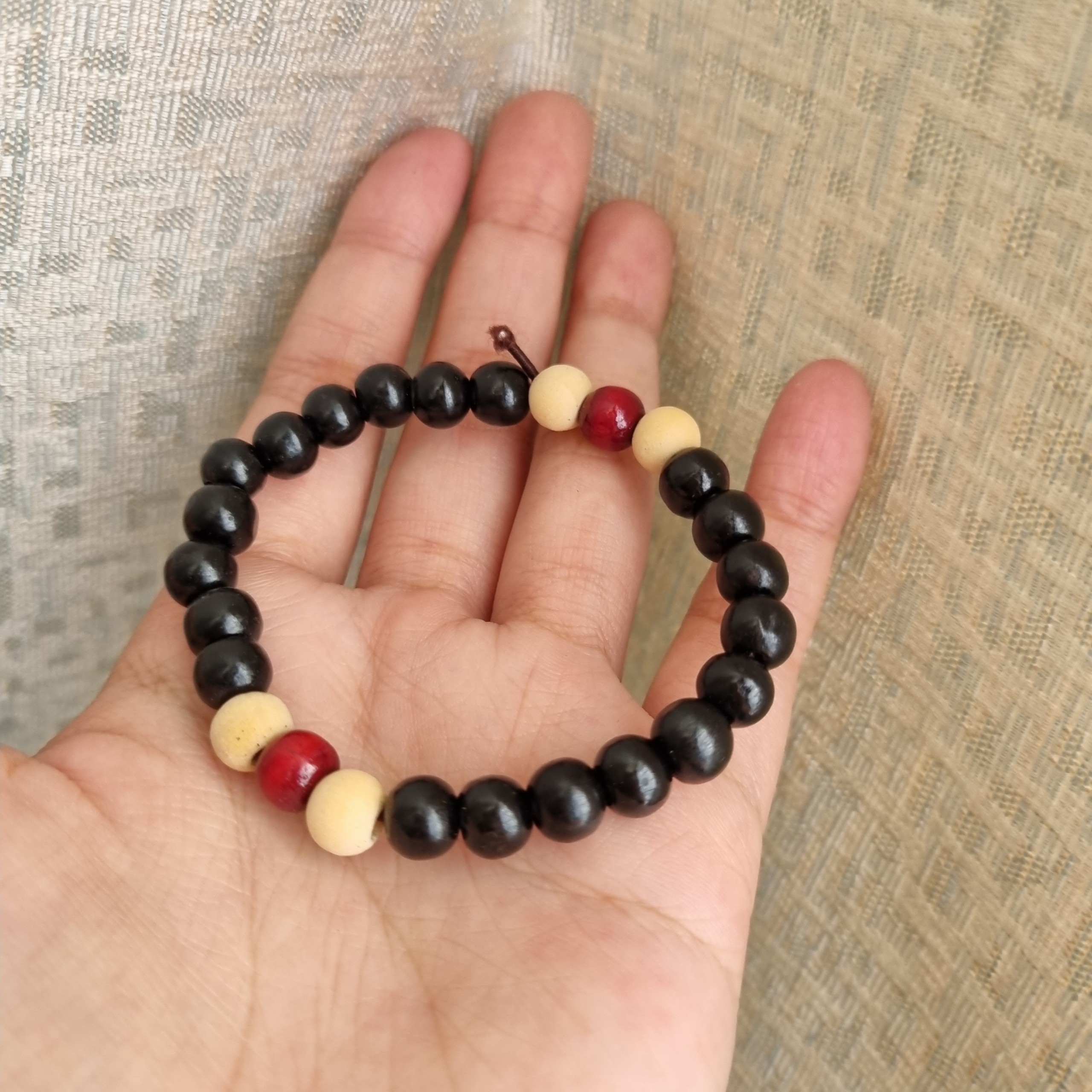 Chuỗi vòng tay hạt gỗ nhỏ nhiều màu