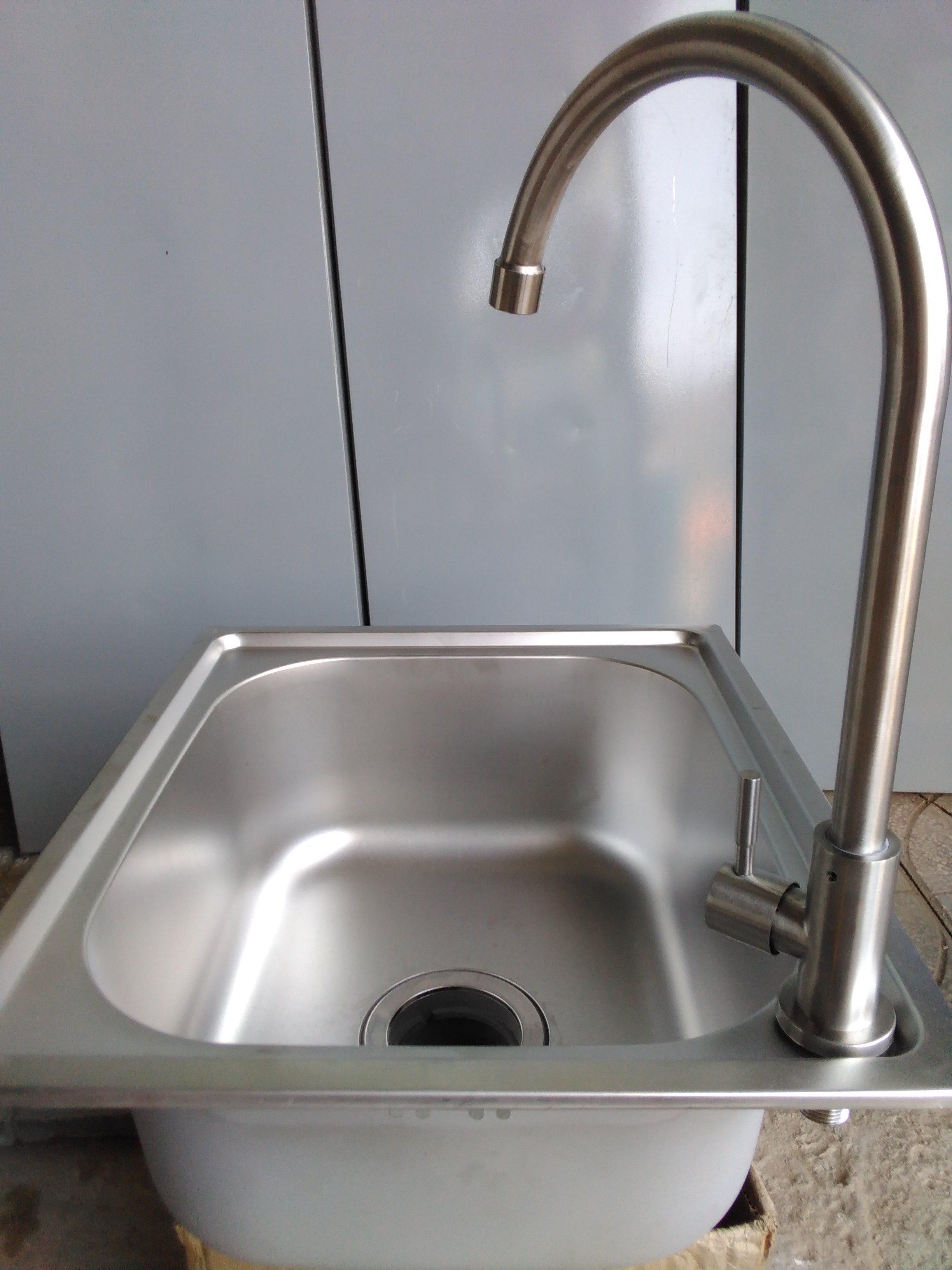 Bộ sp chậu rửa chén và vòi rửa, bồn rửa chén inox 1 hộc kích thước 42 cm x 37cm giá npp.
