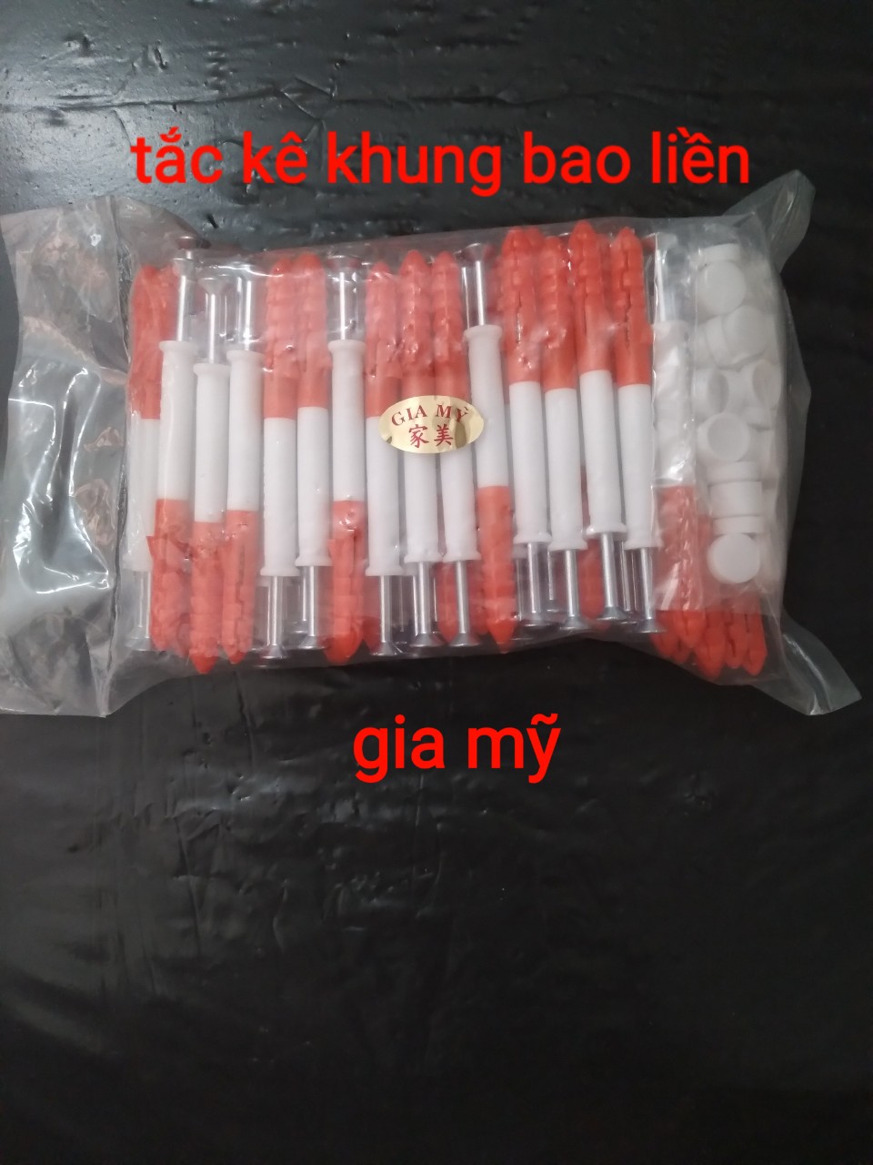 Tắc kê khung bao Tắc kê nhựa