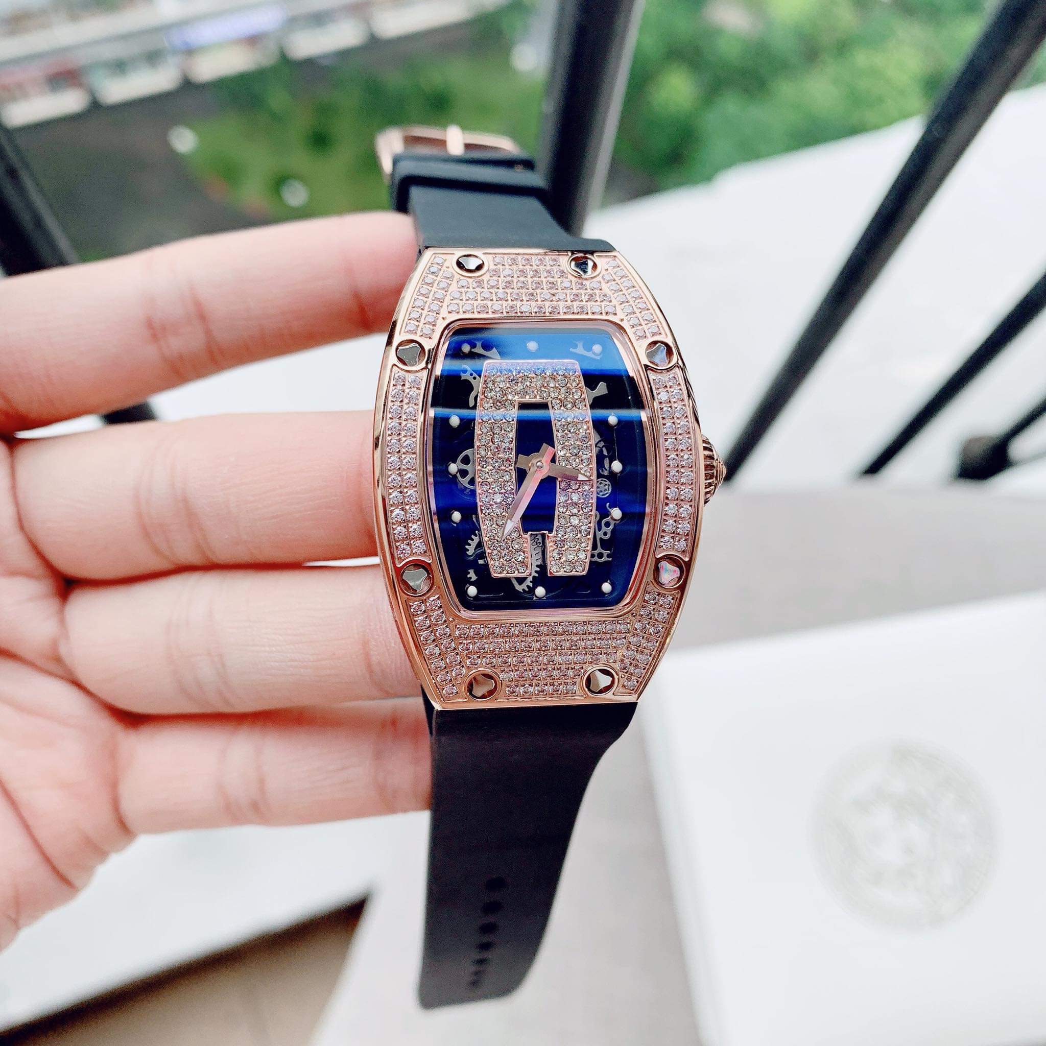 [HCM]Đồng Hồ Huboler Hanboro Nữ Dây Silicon Đen Mặt Đính Đá Rose Gold 31x42mm Chính Hãng