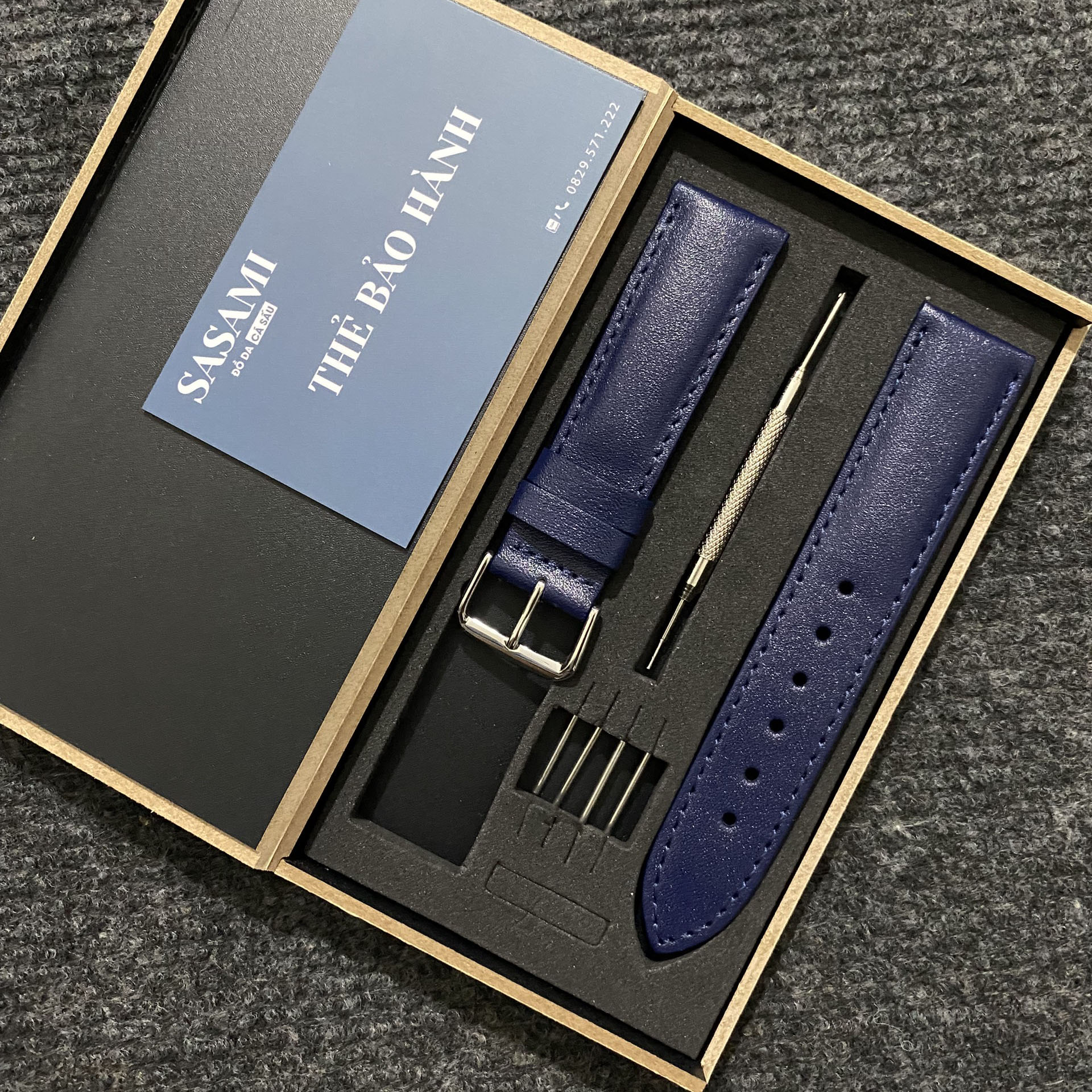 NBK.Dây đồng hồ CHỐT THÔNG MINH Da Bò Mềm, GỒM : 1 DÂY + 1 KHÓA TẶNG 1 HỘP 2 CHỐT THÔNG MINH2 CHỐT THƯỜNG và 1 CÂY THAY DÂY
