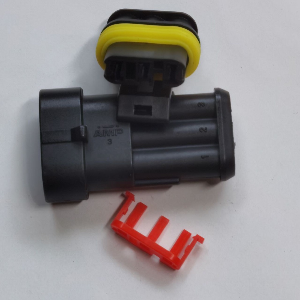 Jack nối dây điện chống nước 3P dùng cho xe máy, xe hơi, ô tô