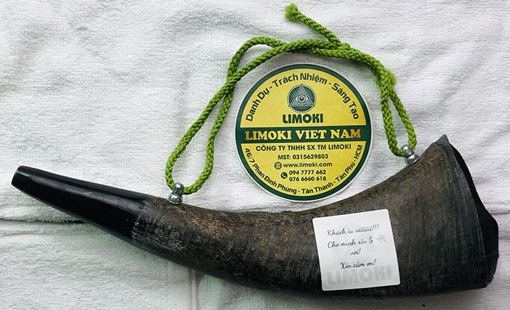 Tù Và Sừng Trâu Thô