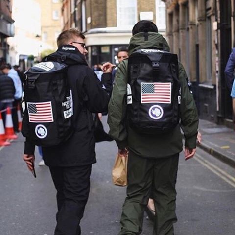 Balo trống phượt chống nước thể thao dã ngoại Supreme The North Face Big Haul siêu bền