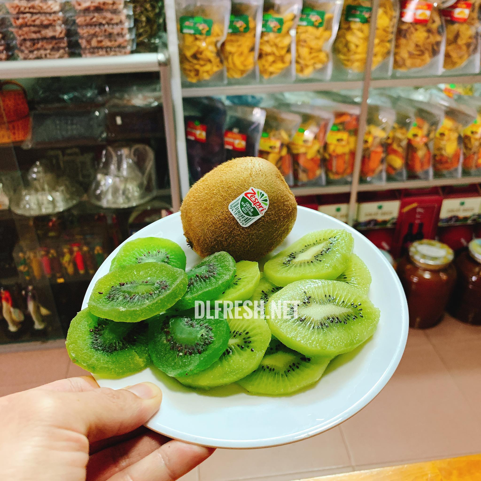 Kiwi sấy dẻo DLFresh Mứt kiwi hũ 300gr