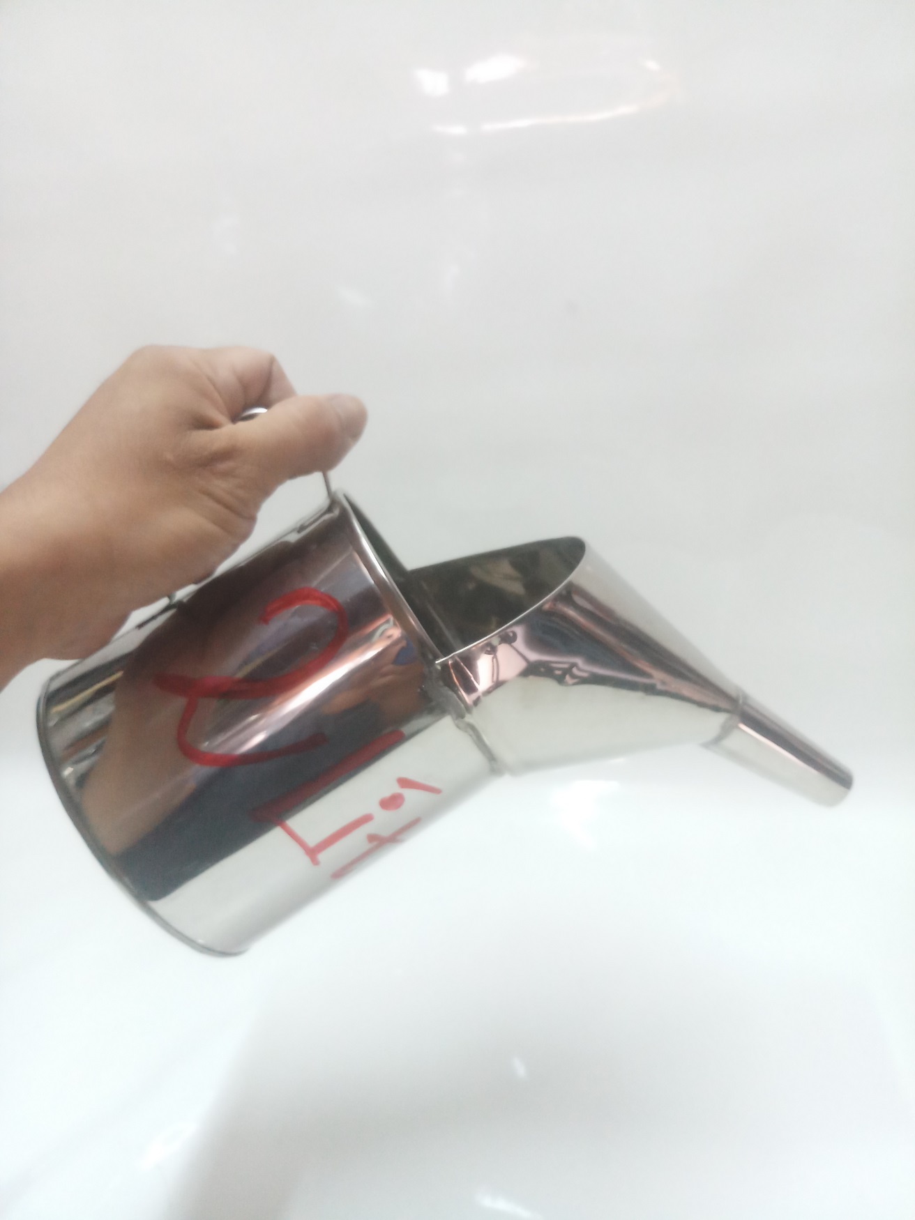 Ca lít 2 lit đong dầu inox 304 cao cấp.