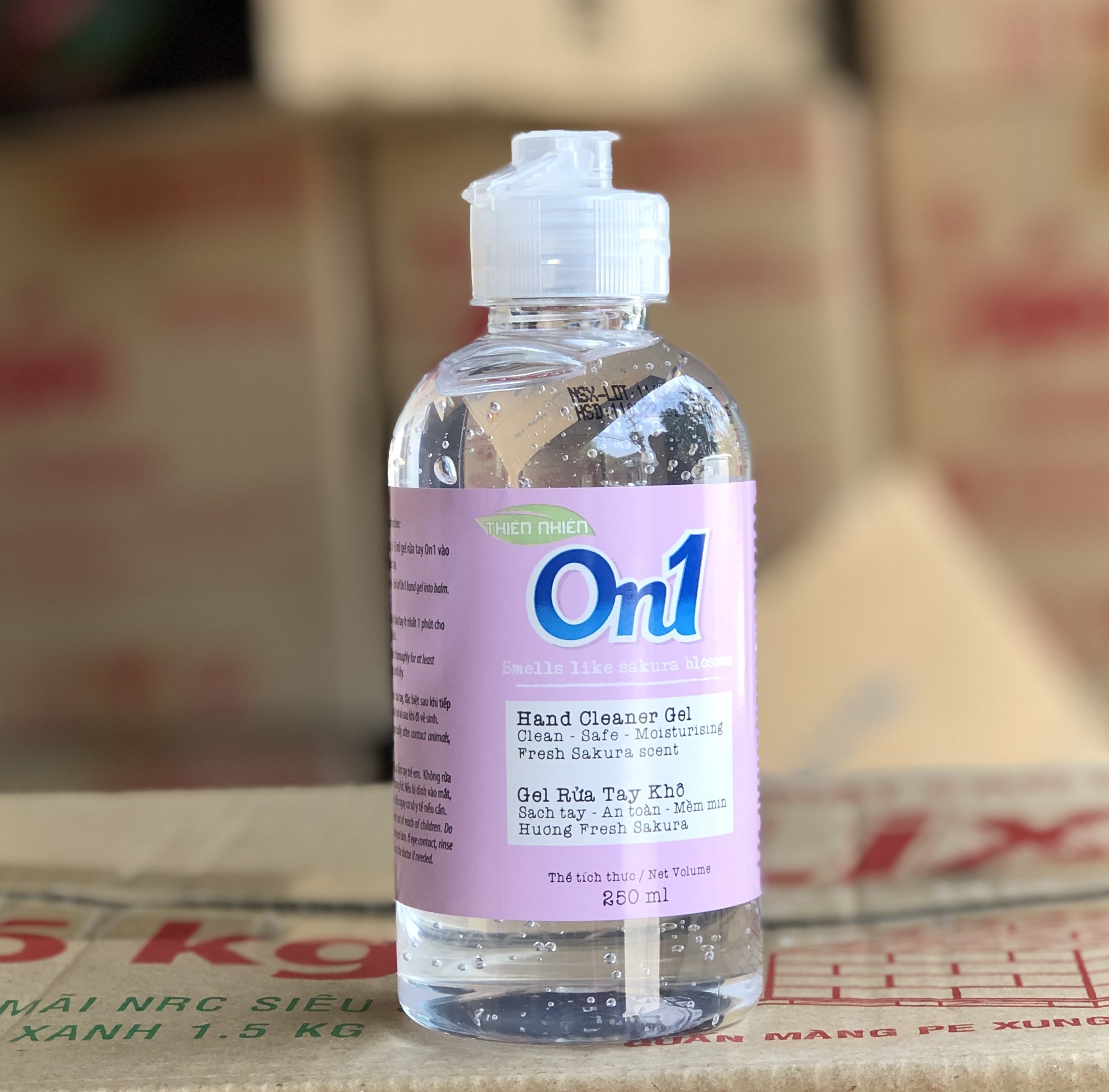 Gel Rửa tay khô thương hiệu Lix On1 250ml