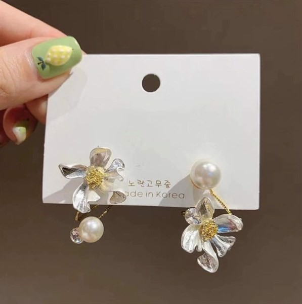 Bông tai nữ - Lan silver vòng xoắn hạt trai bất đối xứng