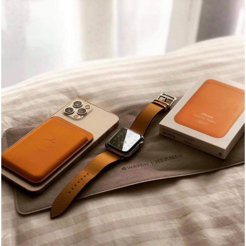 Ví da Leather Wallet with Magsafe Charge Apple