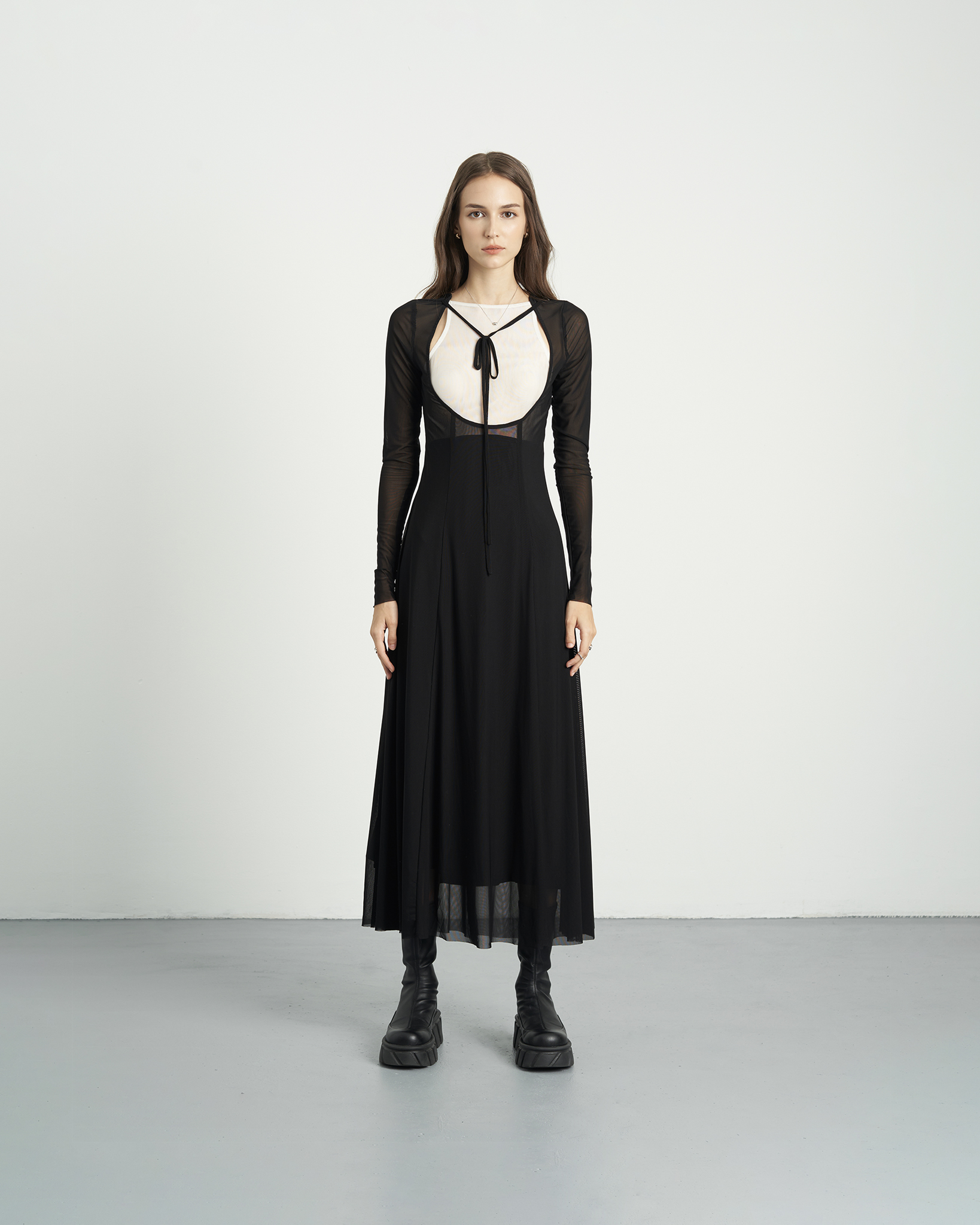 Đầm đen tay dài phối trắng KHÂU BY CQ chất mesh Charlette black&white