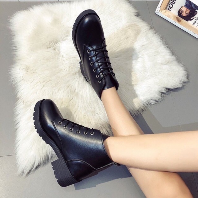 Bốt dây nữ đế cao 5 cm dáng đẹp
