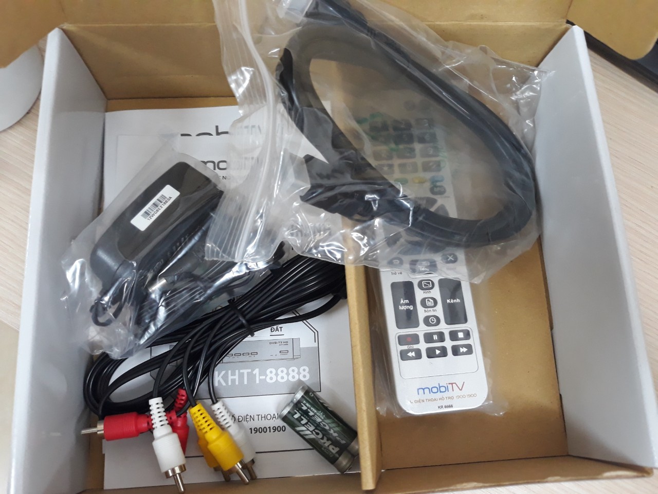 TẶNG 3 THÁNG GÓI CƯỚC CAO CẤP, Đầu thu truyền hình số mặt đất DVB T2 AVG