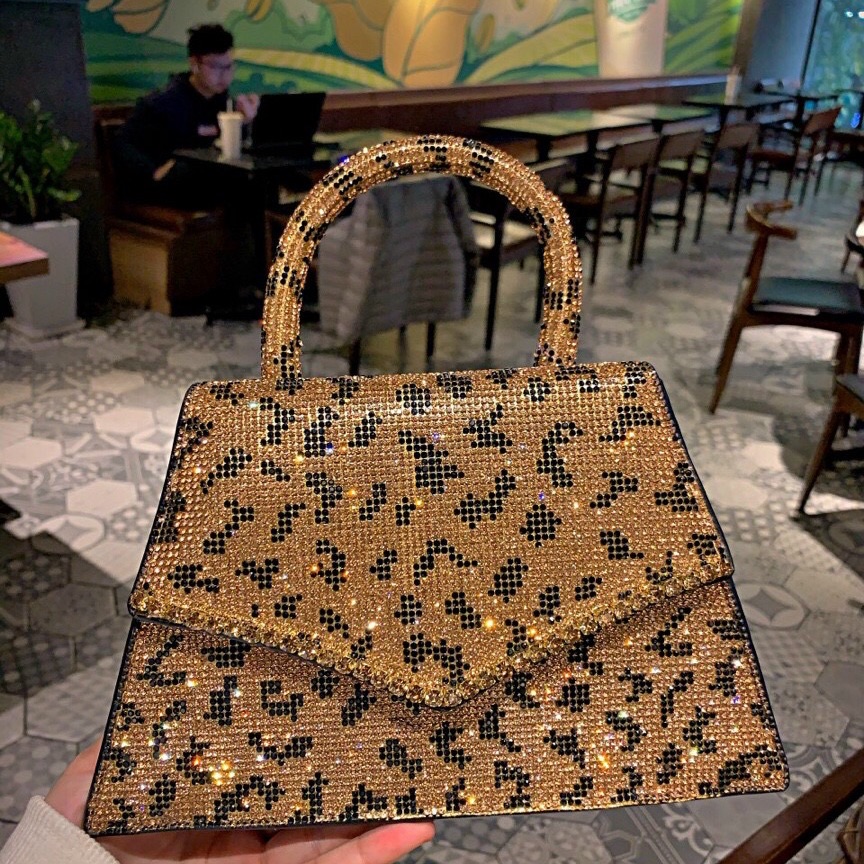 Túi xách nữ đeo chéo Hãng của US đính đá lấp lánh hàng cao cấp