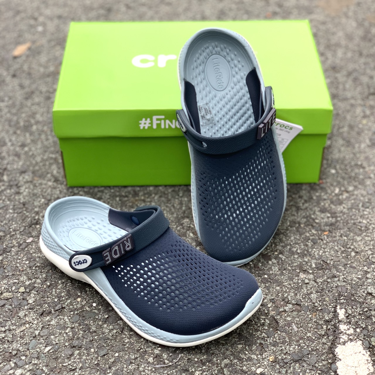 Dép sục chống hôi chân crocs literide 360 cho cả nam và nữ xanh than lót ghi