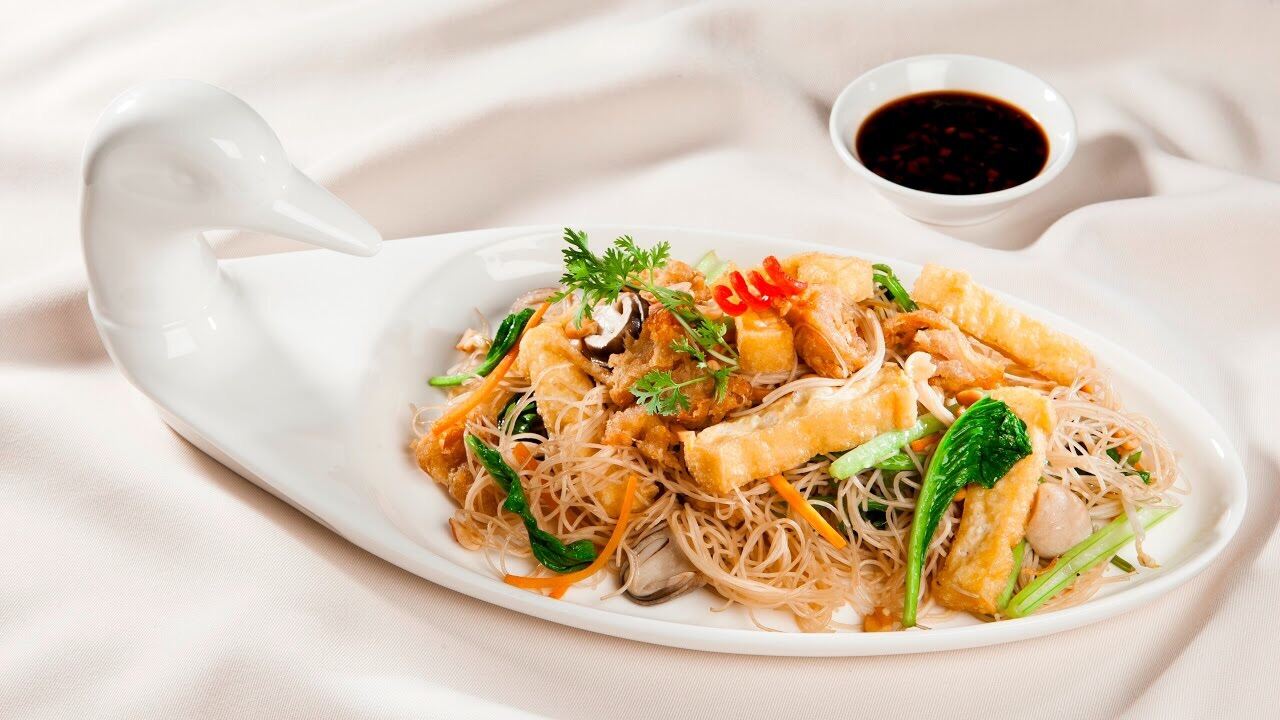 Bún gạo khô - Bún gạo Wai Wai, Phở khô, Mì sợi vàng - loại đặc biệt dai ngon thơm mềm 500gr