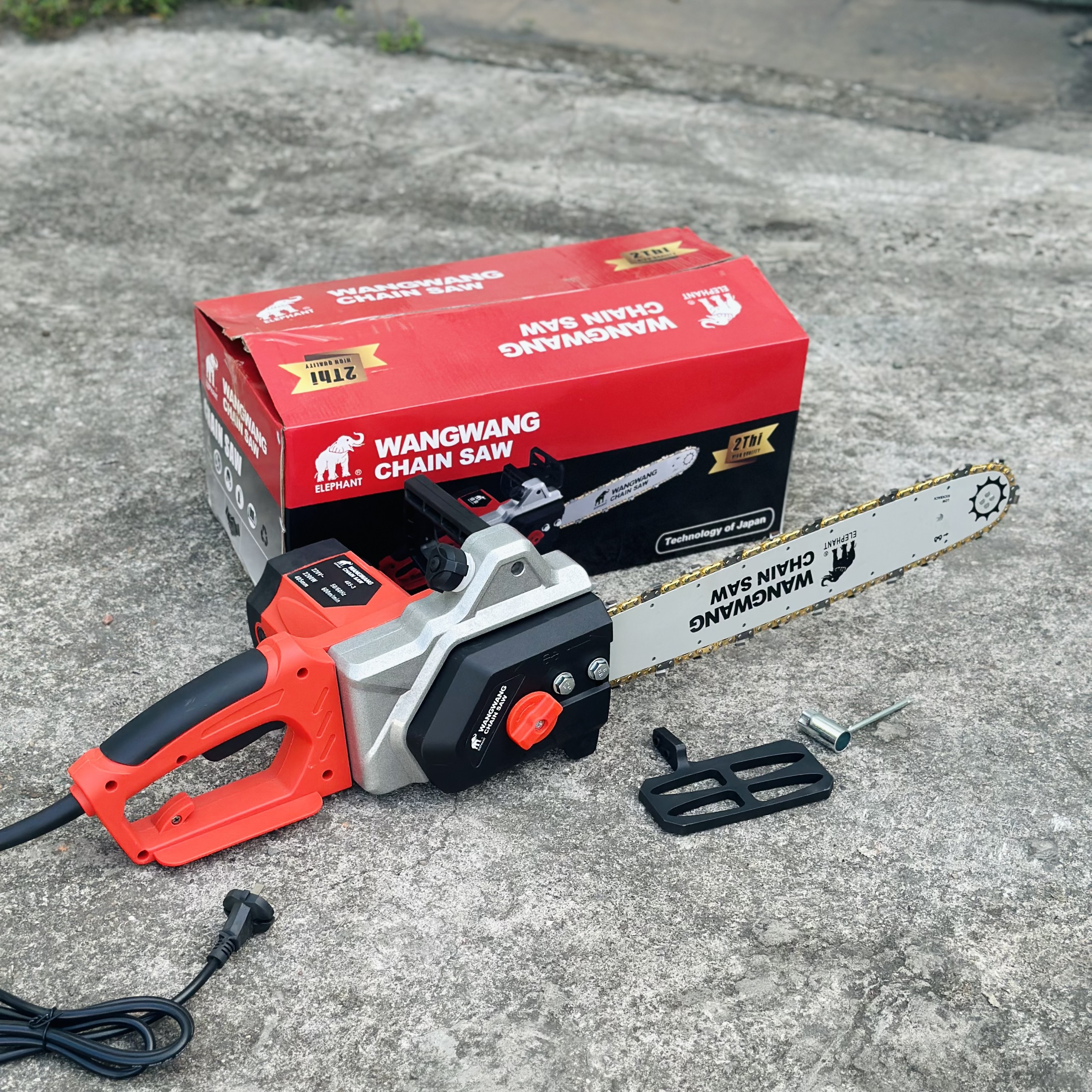 Máy cưa xích điện nội địa trung lam xích dài 16 inh công suất 1000w điện 220v