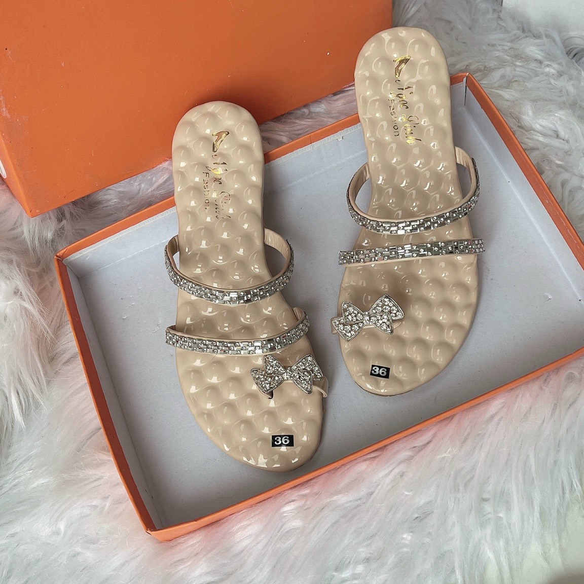 Dép nữ Xỏ Ngón Đế Bằng Đính Nơ Bướm Xinh Xắn Thời Trang Cho Nữ 3