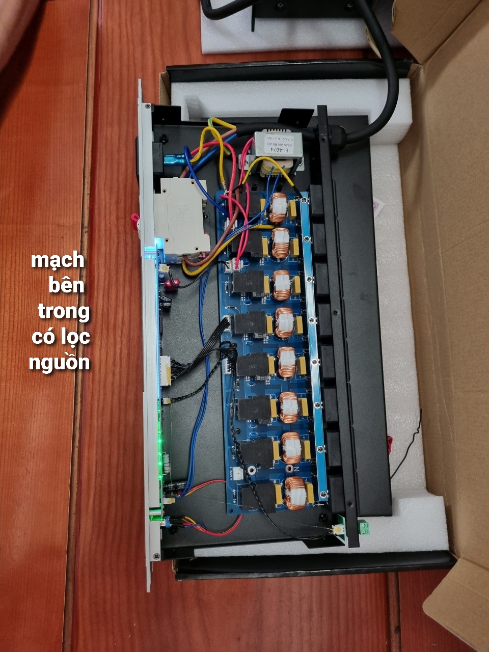 Thiết bị quản lý nguồn điện dbx H880- thiết bị hỗ trợ điều phối điện Ràn âm thanh
