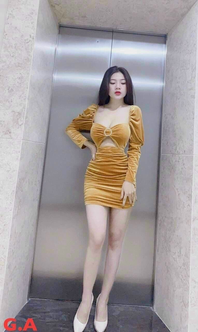 Đầm Body Tay Dài Khoen Ngực Thời Trang Nữ Hot Teen. QC