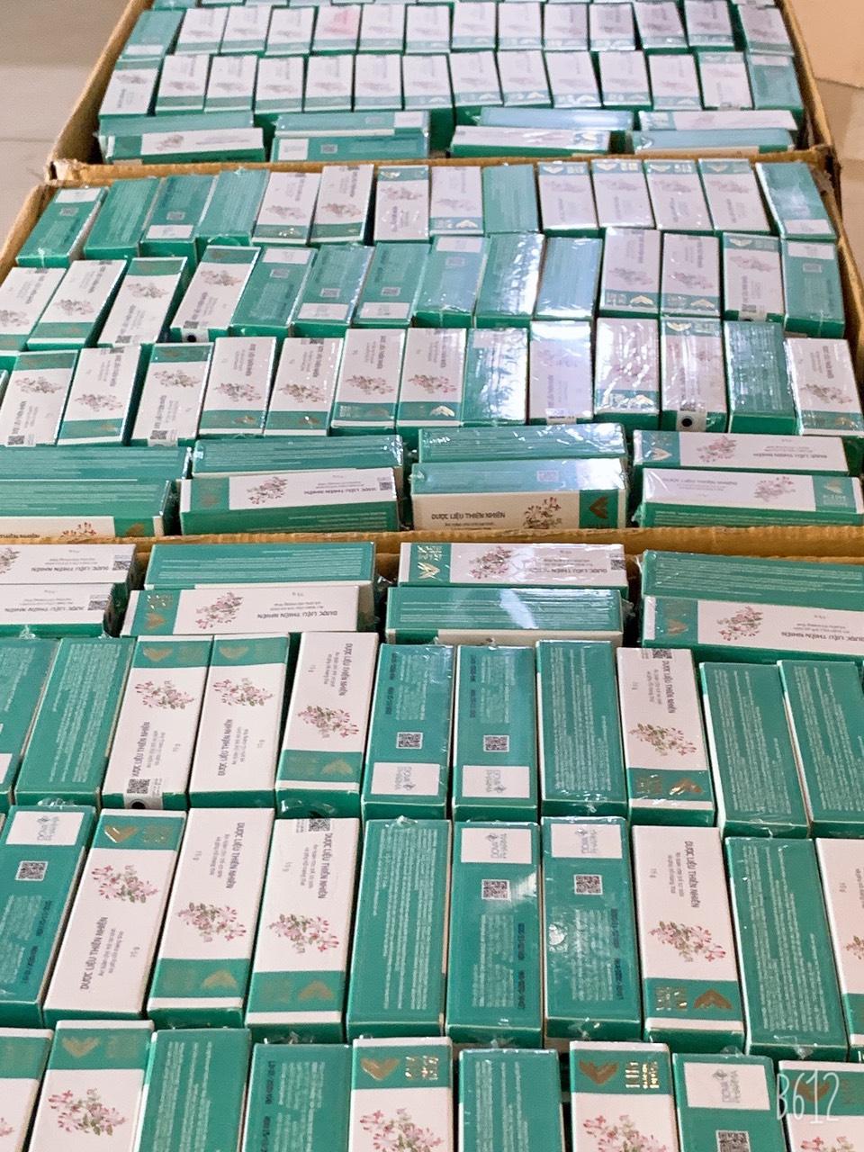 Kem bôi da liễu kim ngân hoa Dova hàng chuẩn