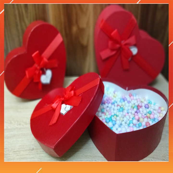 Hộp quà hình trái tim tặng kèm hạt xốp ❤❤ size trung 18,5x15,5x7,5 cm