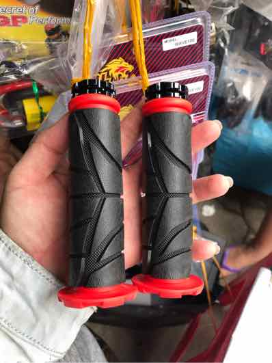 Tay cầm xe máy Spider siêu đẹp - 1 cặp