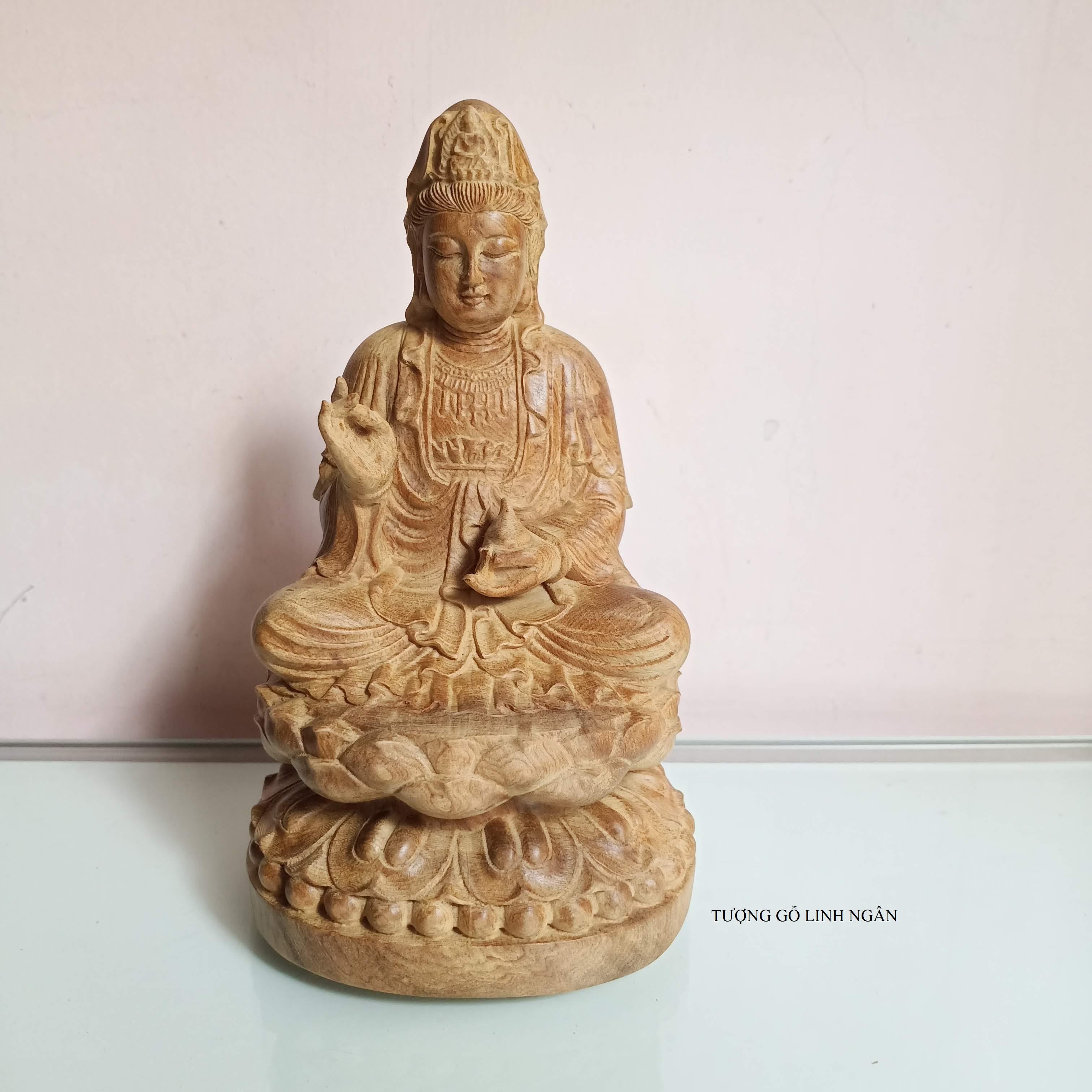 Tượng Phật bà Quan âm bồ tát để xe ô tô, bàn thờ