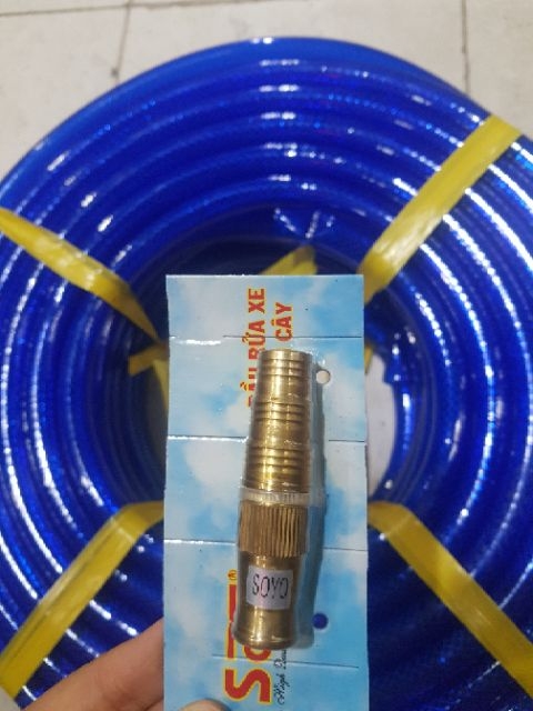 Bộ Vòi xịt rửa xe có sẵn đầu xịt + dây cấp( loại 5m). Đầu nổi ren trong ống 16