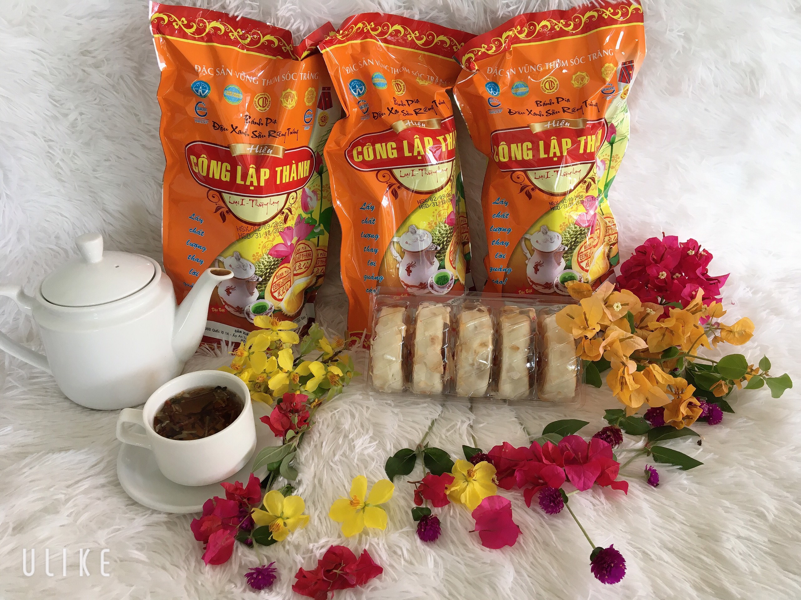 Compo 3 bánh pía Công Lập Thành Nhân Đậu Xanh Sầu Riêng Trứng Muối 500gam x 3 bánh