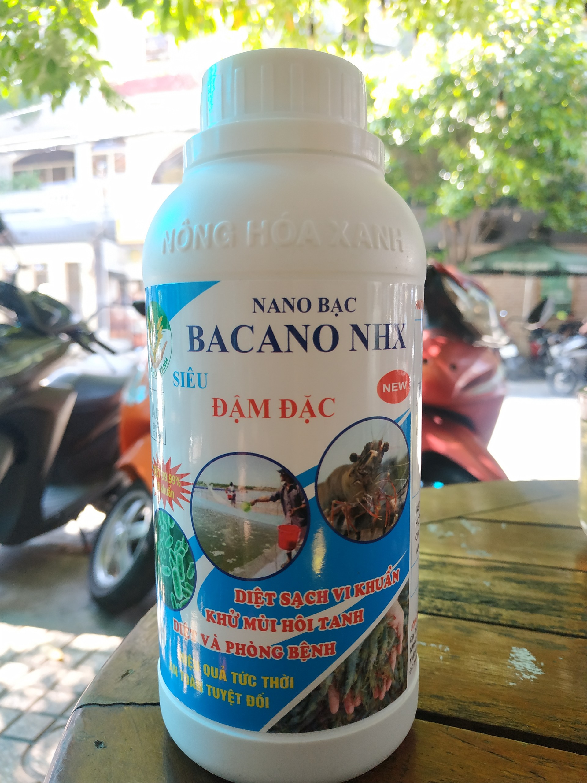 NANO BẠC THUỶ SẢN GIÚP XỬ LÝ NƯỚC AO NUÔI TÔM CÁ ỐC THỦY SẢN PHÒNG BỆNH VÀ NÂNG CAO SỨC ĐỀ KHÁNG VẬT NUÔI - BACANO NHX 1000 ppm