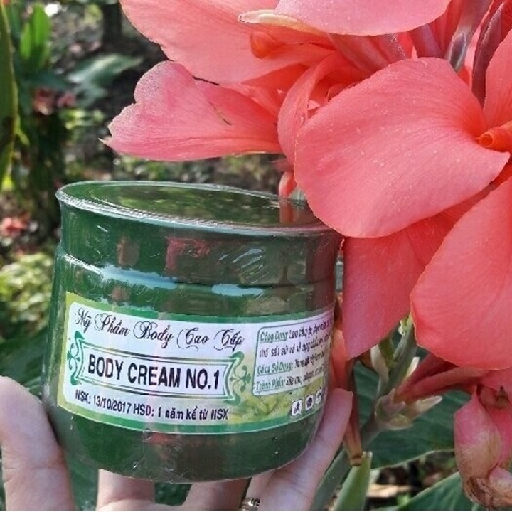 Kem dưỡng trắng da whitening body no.1 – pn317