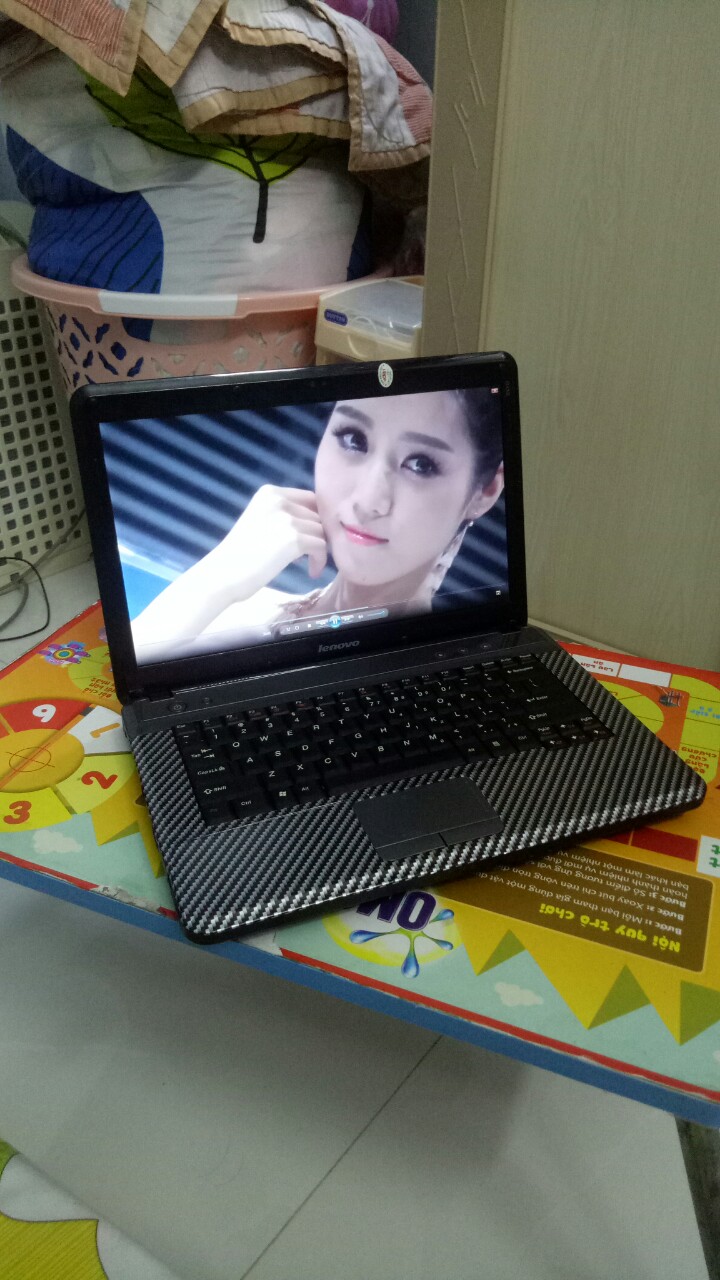 Laptop lenovo