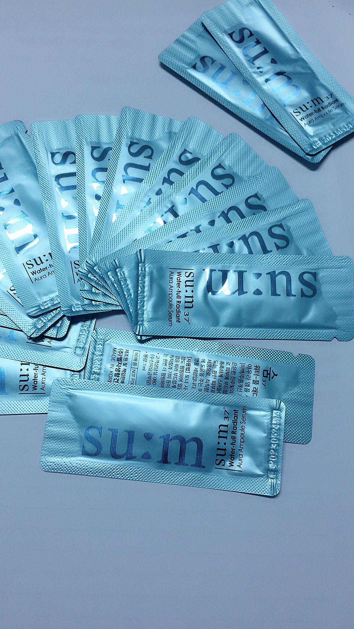 [HCM]Combo 10 gói Tinh Chất Dưỡng Trăng Cấp Ẩm Sum37 Water Full Radiant Aura Ampoules Serum