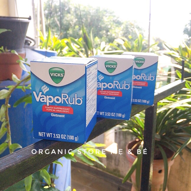 Dầu bôi ấm ngực giảm ho Vicks vapoRub 100g