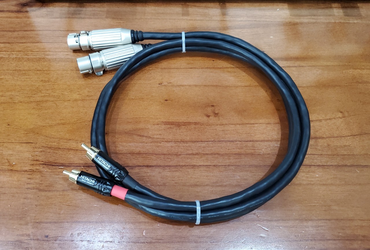 Dây canon cái ra av hitachi nhật