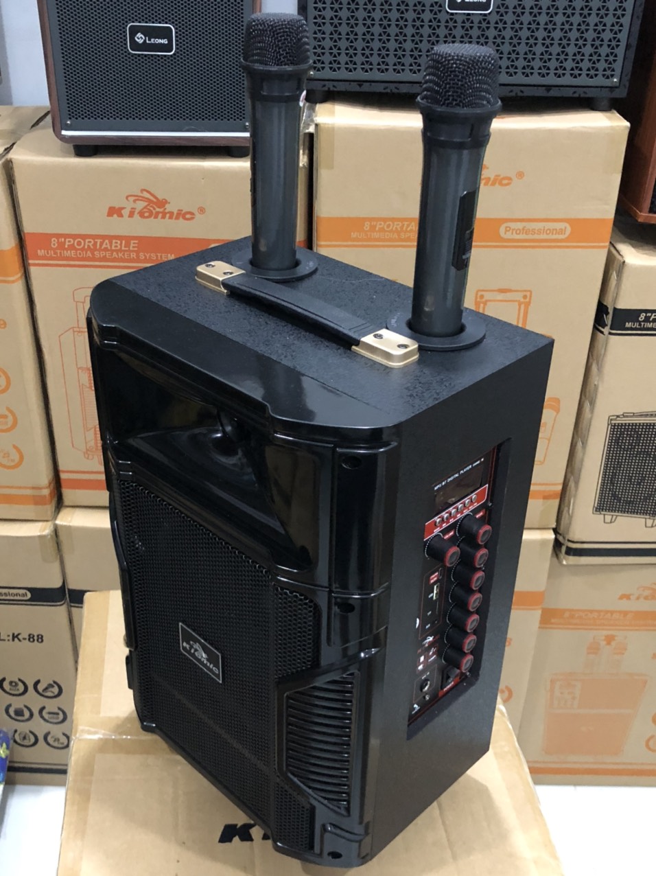 Loa kéo karaoke bluetooth kiomic K108 tặng micro không dây hát siêu hay - Loa bán hàng, loa trợ giảng, loa kẹo kéo phân phối toàn quốc