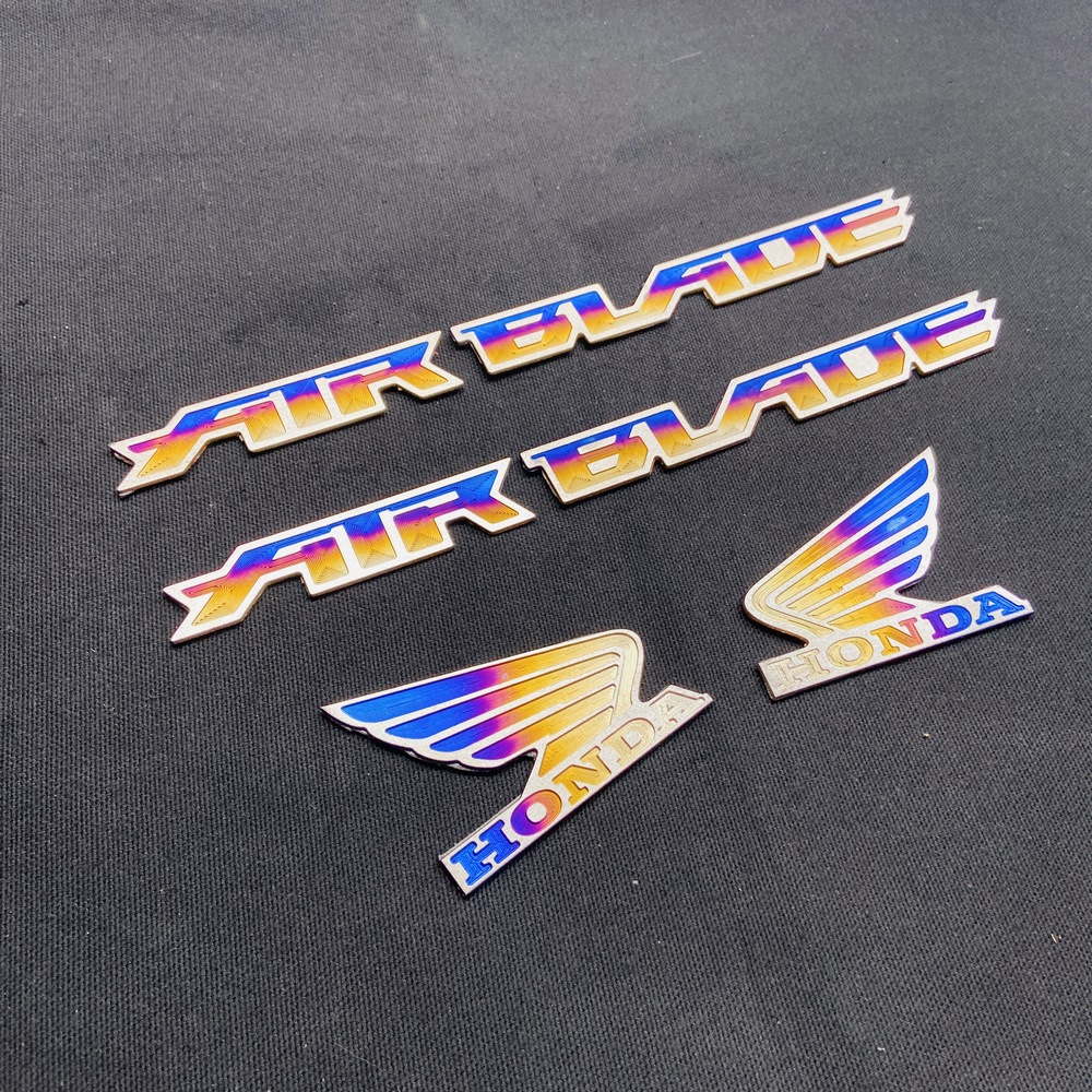 TEM CHỮ AIR BLADE TITAN,TEM CANH CHIM HONDA TITAN (100%) TRANG TRÍ XE KEO 3M DÍNH KHỦNG KHIẾP