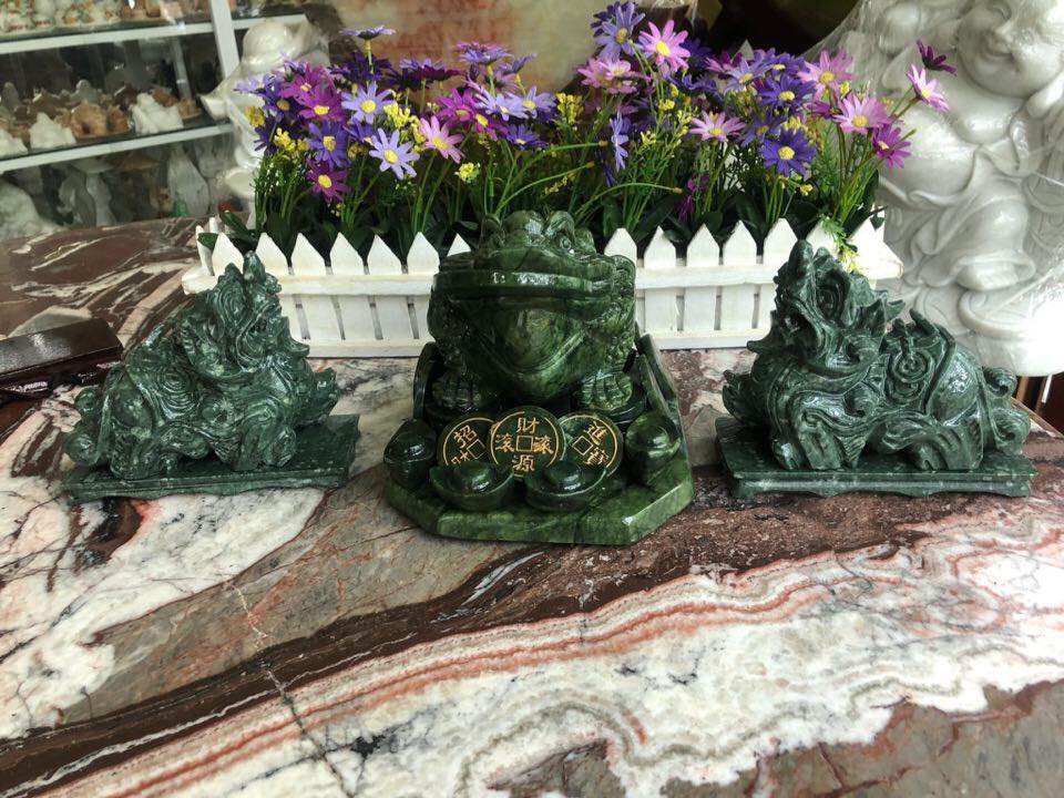 Bộ combo Tỳ Hưu dài 15cm và Tượng Cóc Ba Chân, Cóc Ngậm Tiền, Thiềm Thừ phong thủy dài 20cm chiêu nạp tài lộc đá ngọc Ấn Độ trang trí bàn thờ thần tài thổ địa