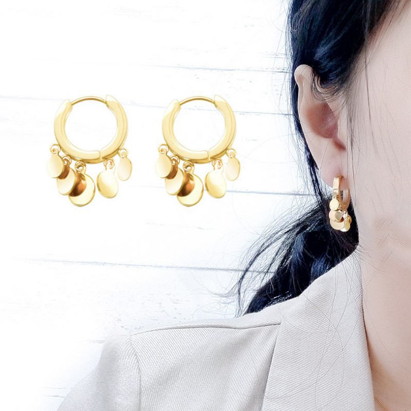 Bông tai nữ khoen tròn tua rua titan ko đen tt 2857
