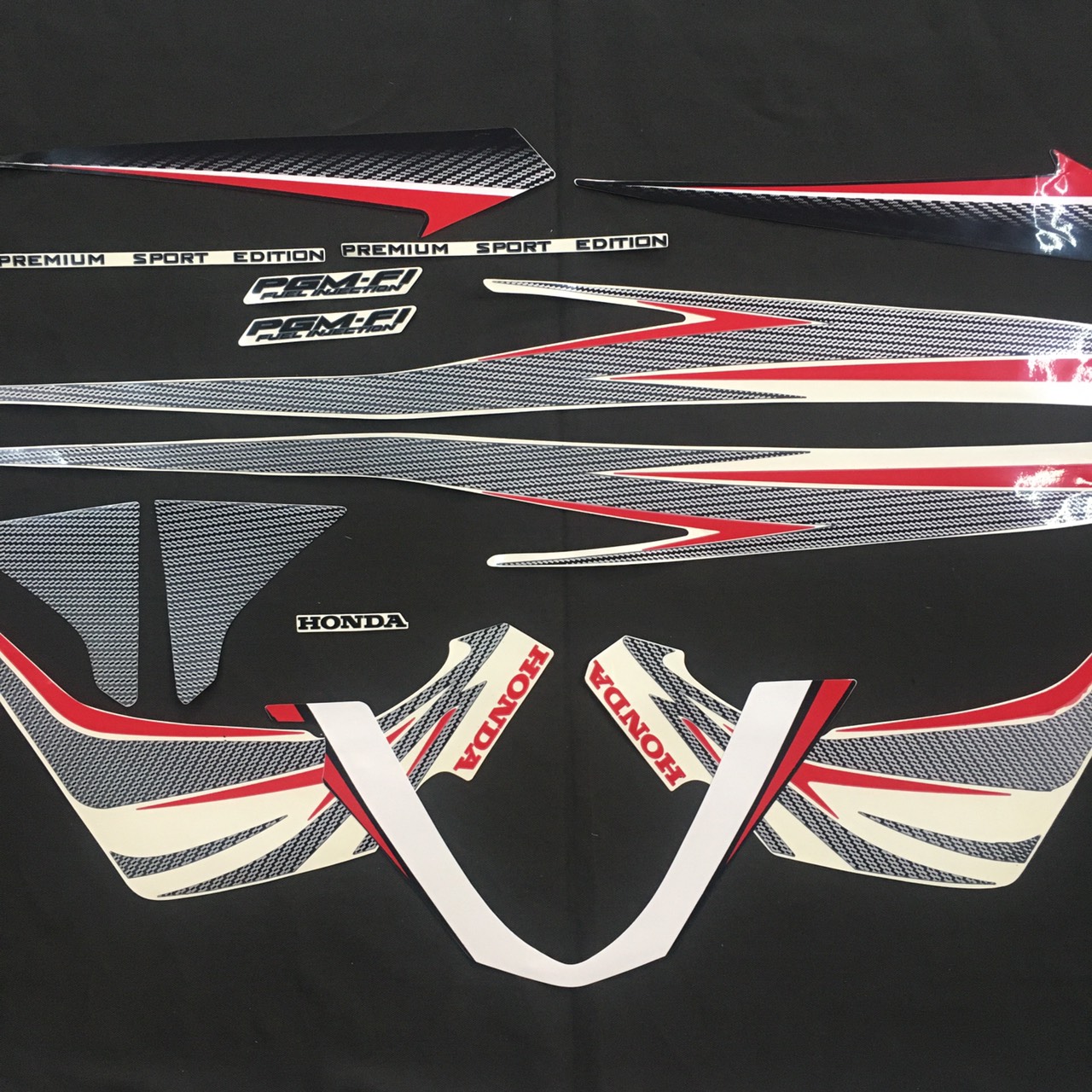 BỘ TEM MẪU ZIN 3 LỚP DÁN DÀN ÁO XE AIR BLADE 2011, AIR BLADE ĐẦU BÒ, AIR BLADE 125 (MÀU TRẮNG ĐEN)