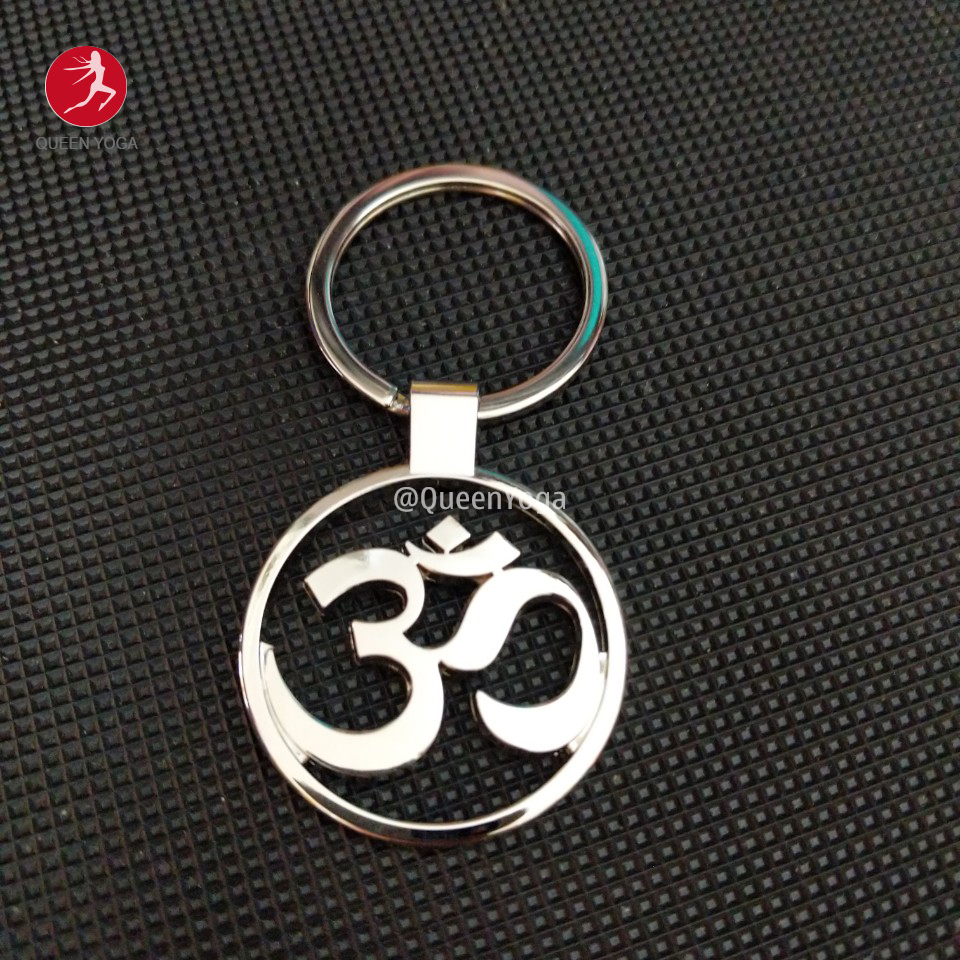 Móc khóa gym chữ OM Kim Loại Cao Cấp