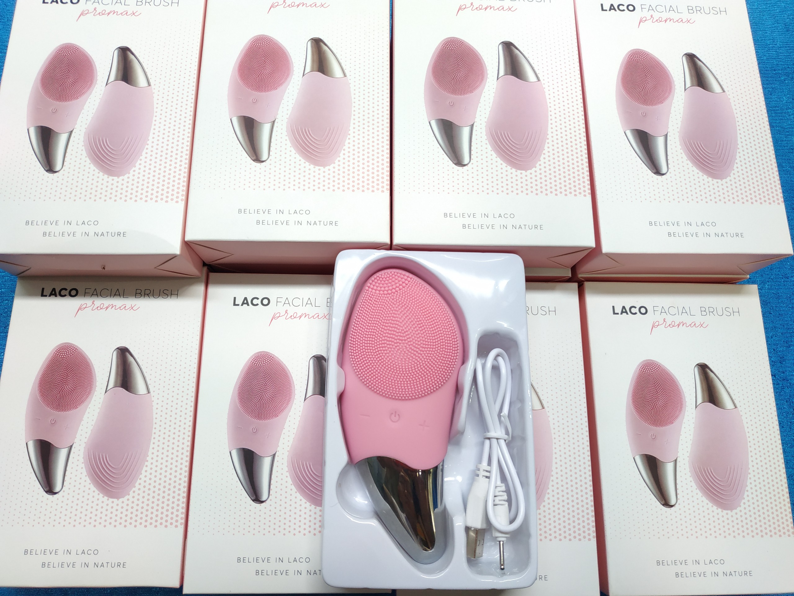 Máy rửa mặt Laco Promax - Máy vừa masssage vừa rửa mặt Giúp giảm nhanh mọi nếp nhăn - Máy rửa mặt Laco Promax làm sạch da, nâng cơ, se khít lỗ chân lông