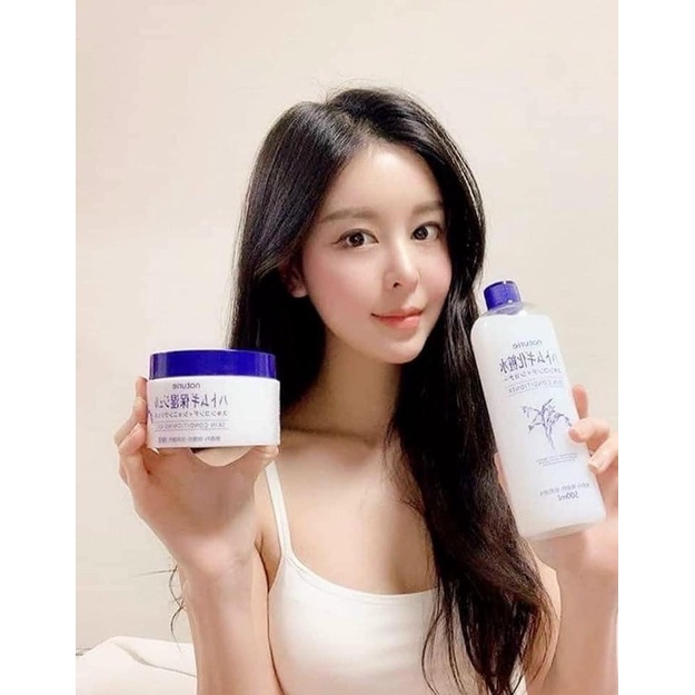 Kem dưỡng ẩm căng bóng da Hạt Ý Dĩ Naturie Skin Nhật Bản 3