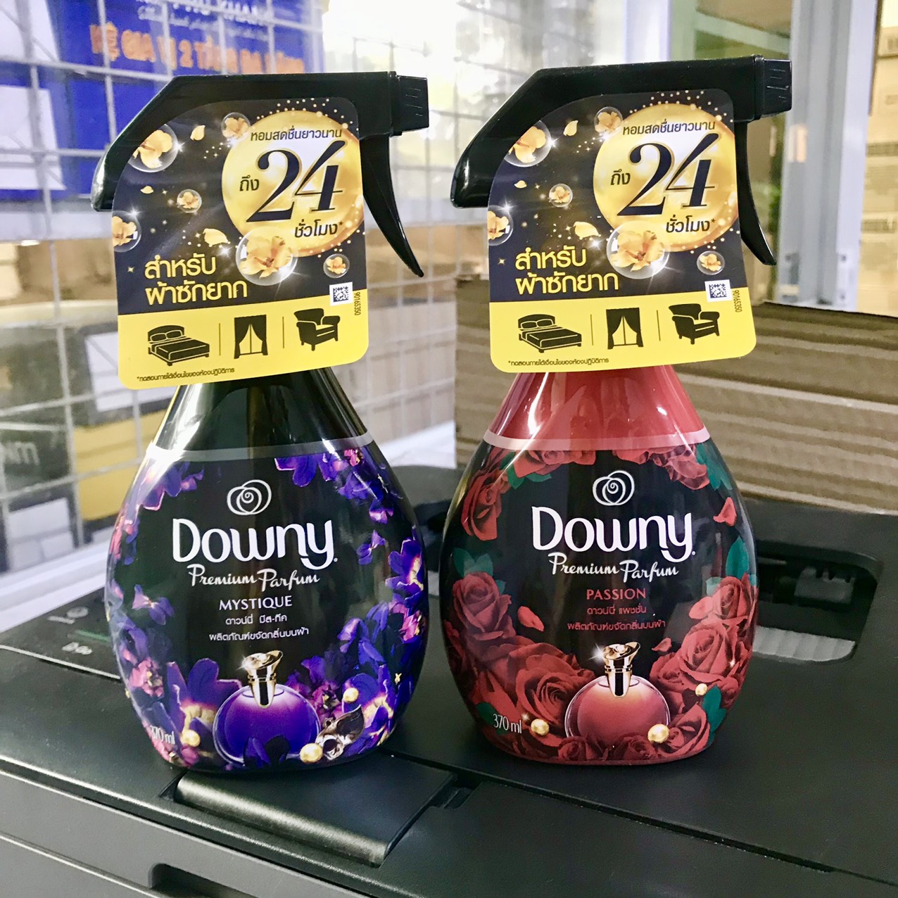 Xịt thơm downy thái lan
