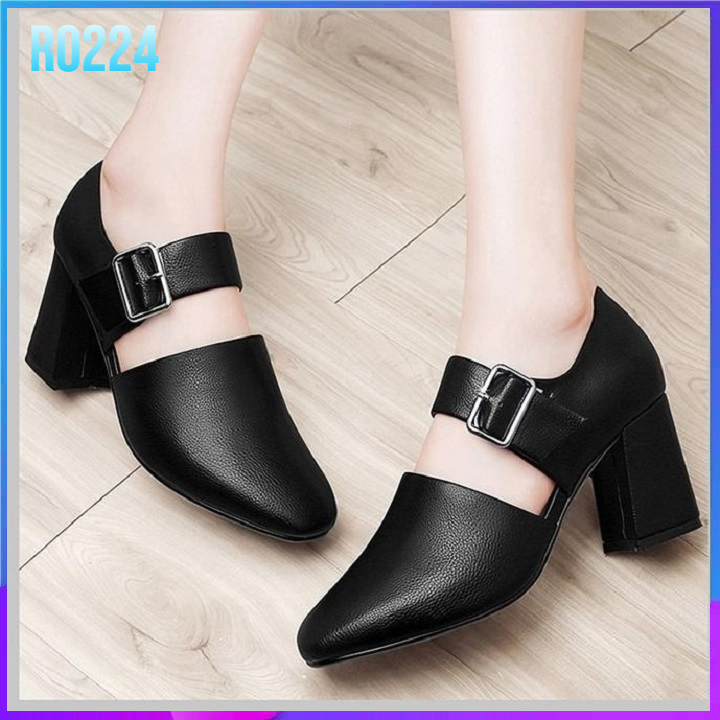 Giày boot nữ cổ thấp 5cm hàng hiệu rosata màu đen cao cấp thời trang hàn quốc ro224