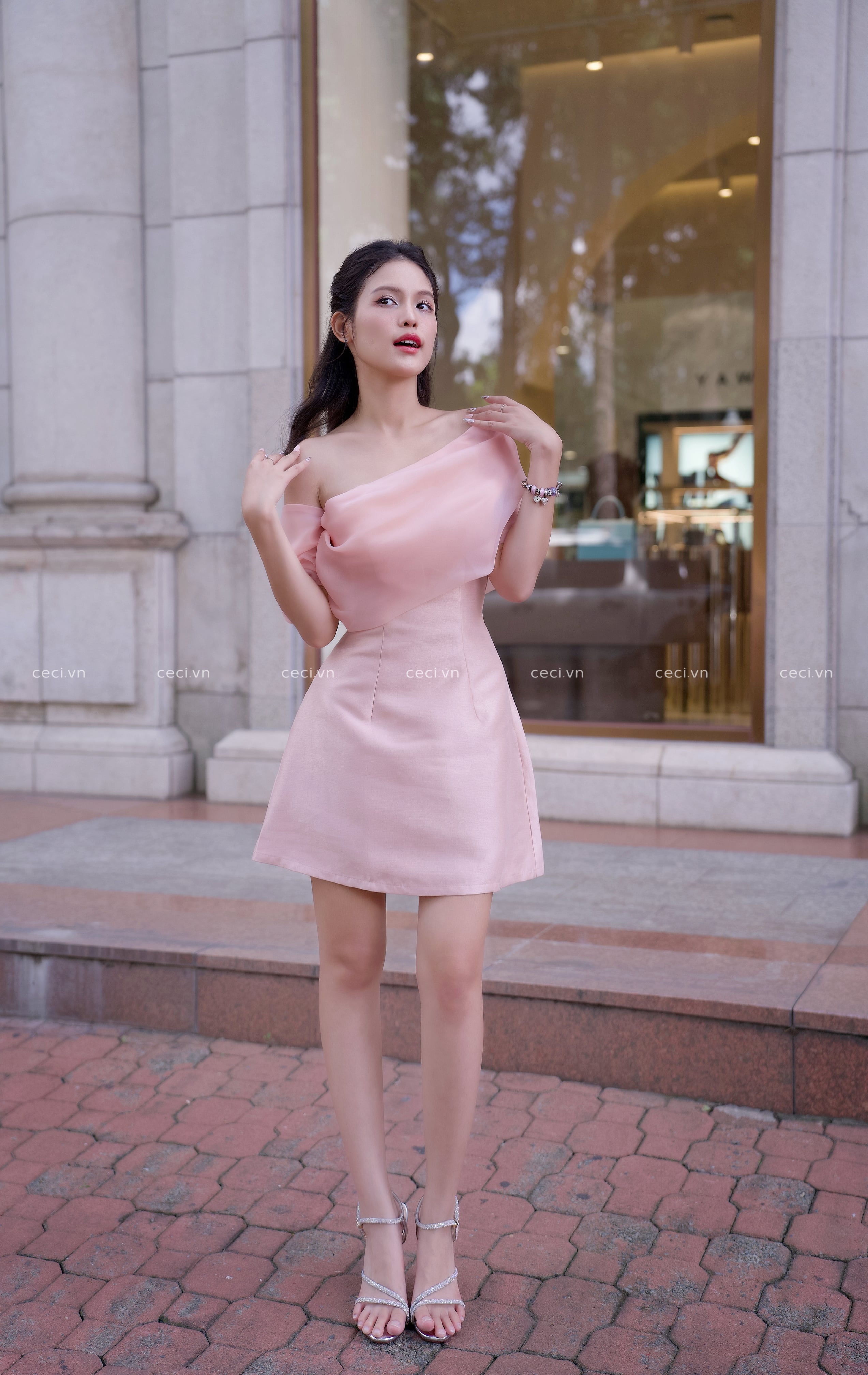 Size sml - elsa dress - đầm lệch vai form chữ a, céci store.