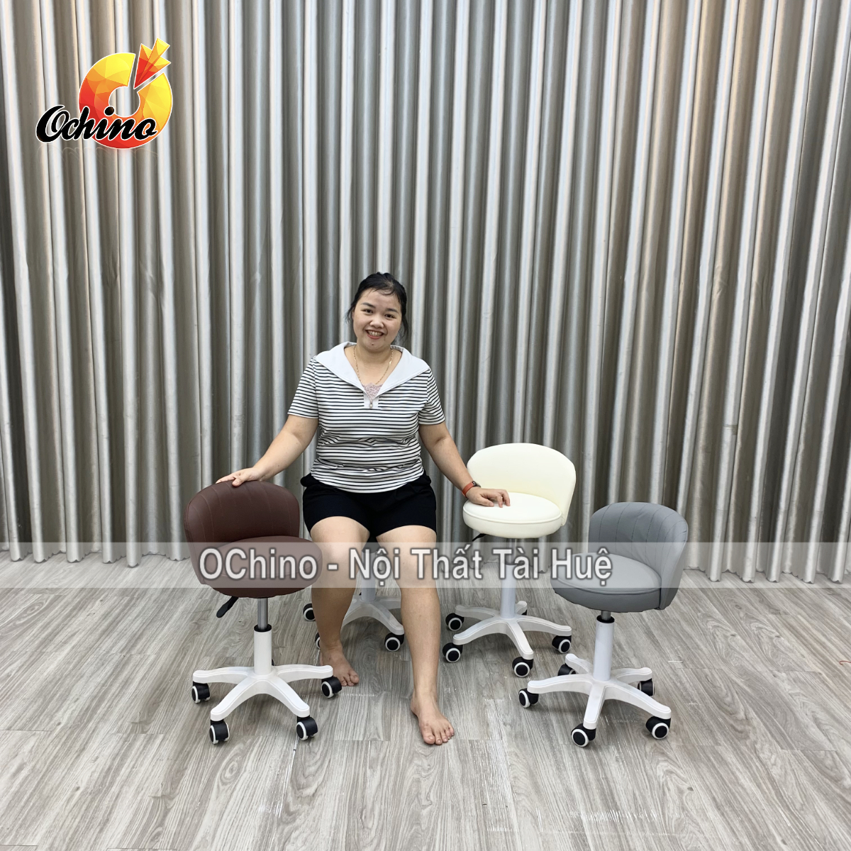 ( FREE SHIP ) Ghế Văn Phòng Nhỏ Gọn Mẫu Tựa Vân Sò Chân Nhựa Trắng Nhỏ Điều Chỉnh Chiều Cao 44-58cm Xoay 360 độ (Có Sẵn)
