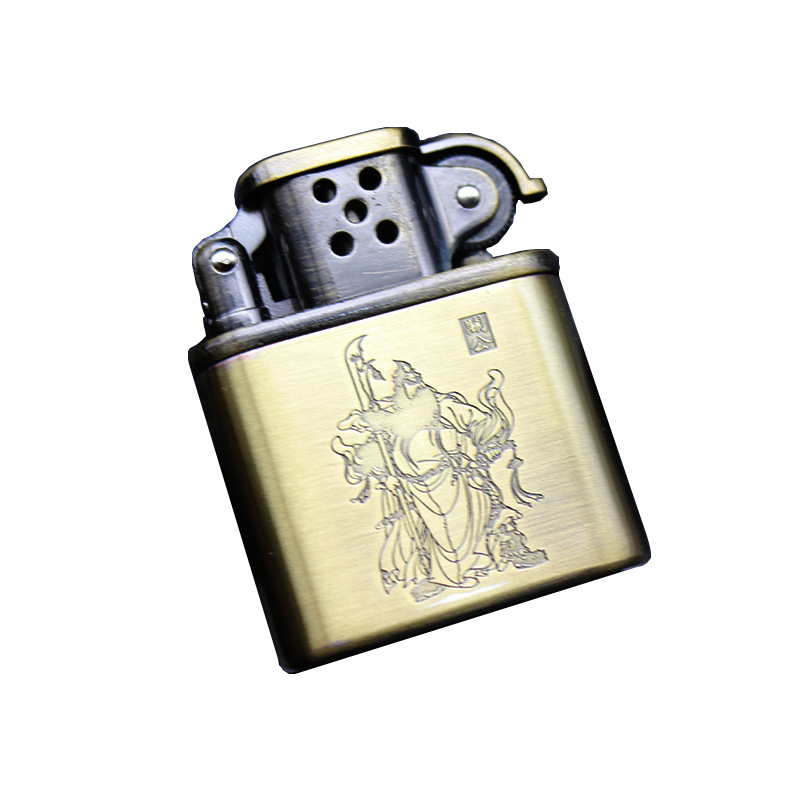 Bật lửa xăng đá HY676 khắc chìm hình Quan Công độc đáo