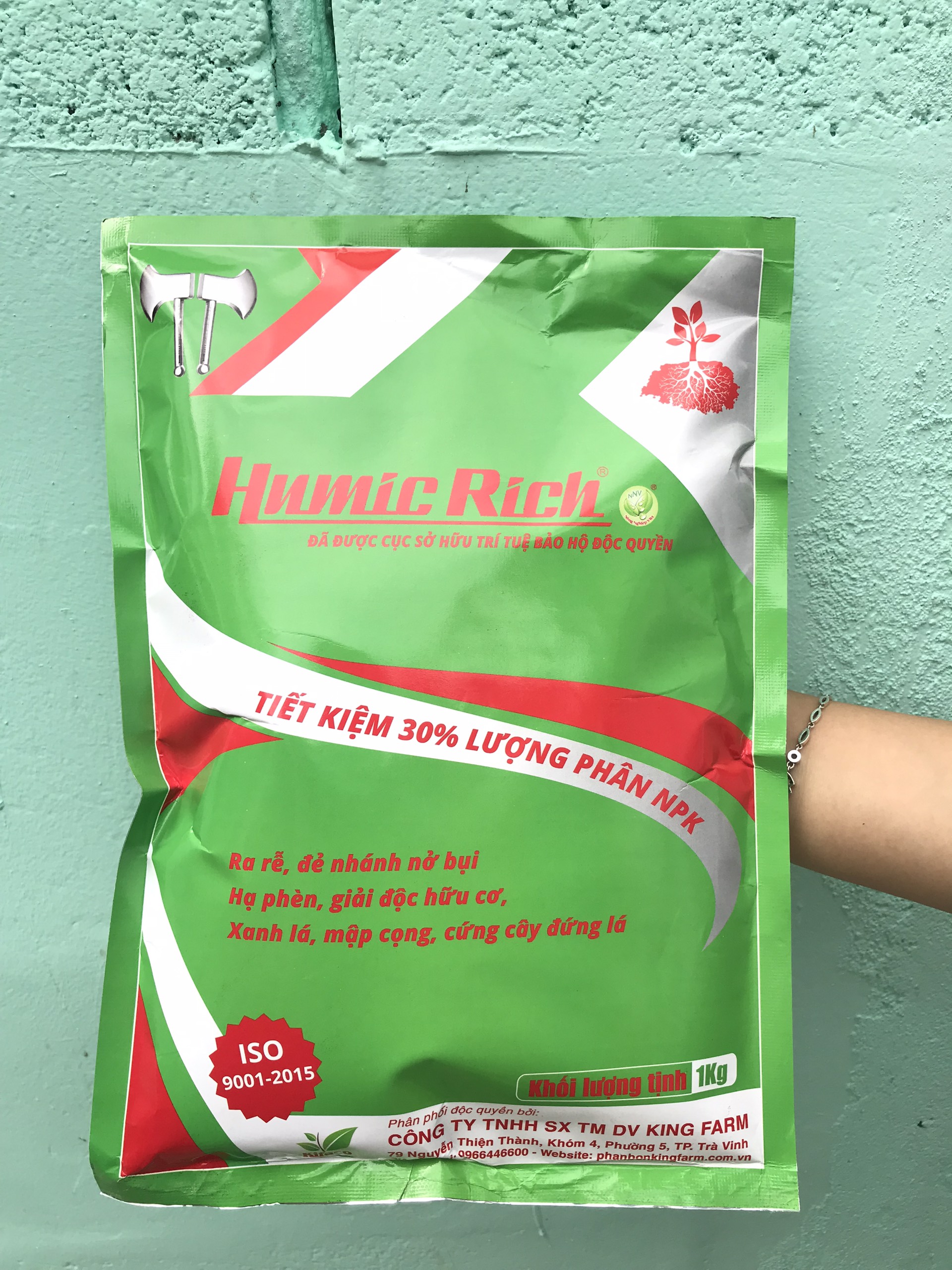 Phân bón humic rich gói 1kg - bung đọt ra rễ cực mạnh, đẻ nhánh nhanh, giải độc phèn mặn, cần bằng ph